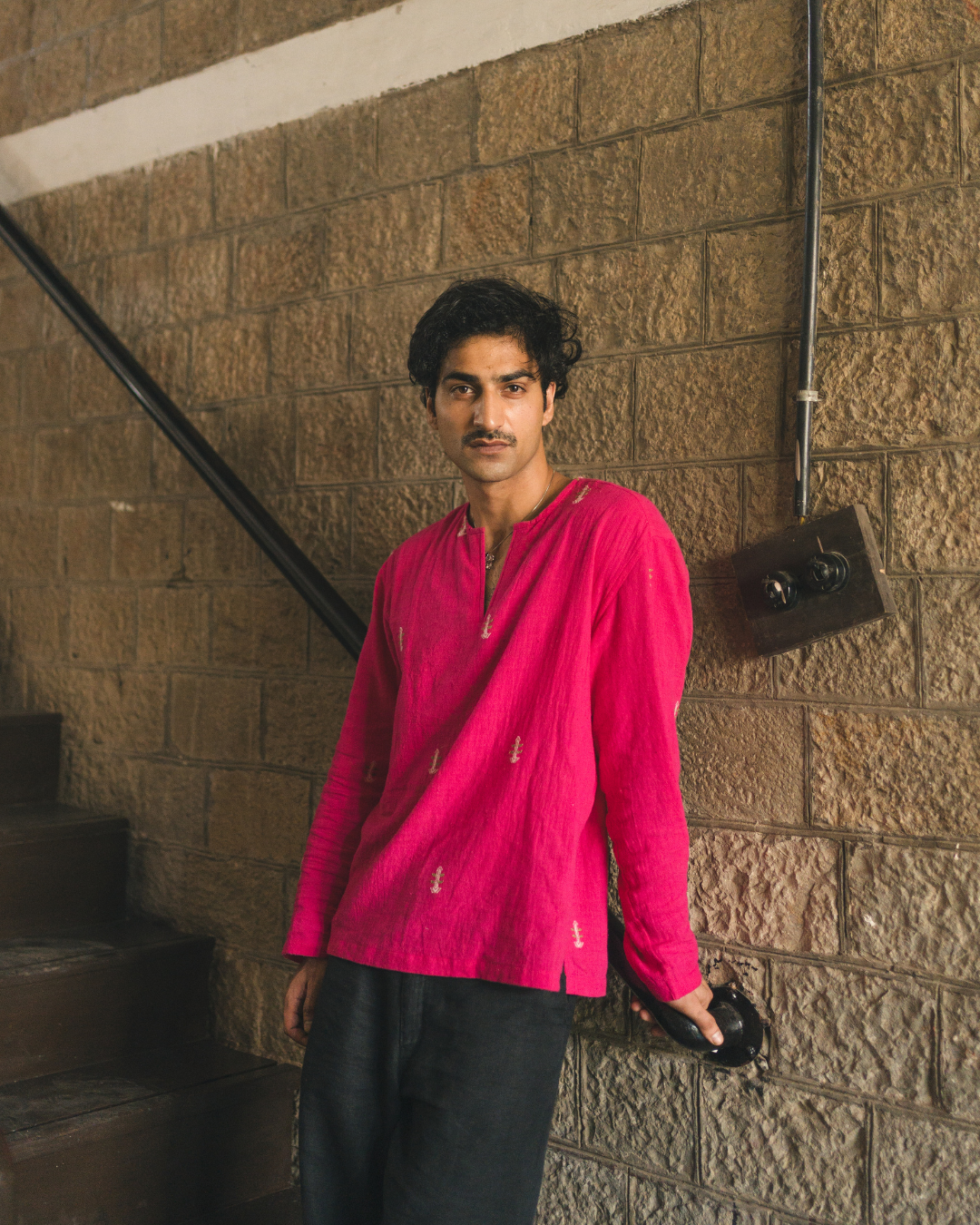 Taru Kurta